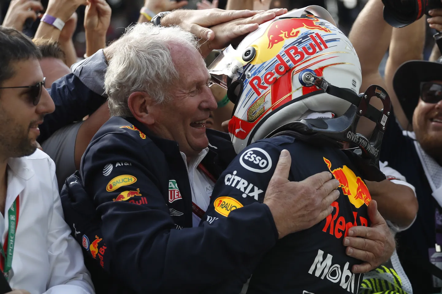 Helmut Marko ja Max Verstappen.