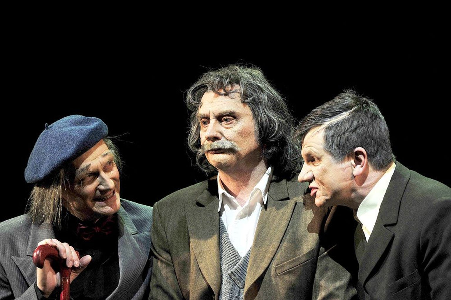 Täna esietendub Vanemuise väikeses majas kerge draama «Paplid tuules», milles mängivad Jüri Lumiste (vasakult), Aivar Tommingas ja Hannes Kaljujärv.