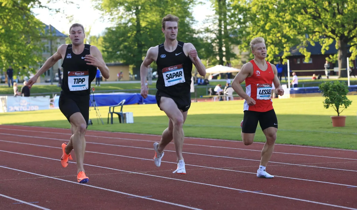 Lukas Lessel (paremal) võtab neljapäeval mõõtu kindlasti 400 meetri jooksus, sest sellel alal on ta end üles andnud ka Eesti meistrivõistlustel.