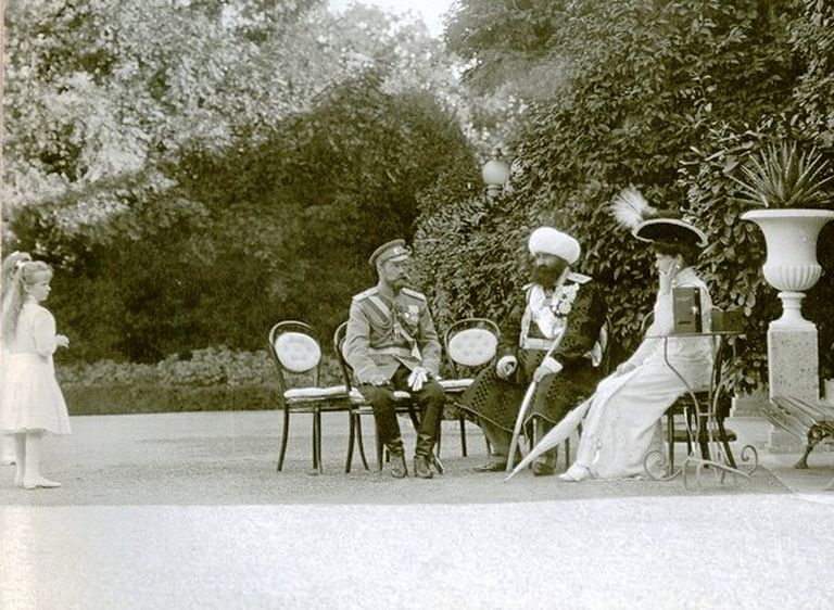 Imperaator Nikolai II ja Aleksandra Fjodorovna kohtumine Buhhaara emiiriga. Livadia, 1909. a