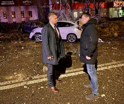 Belgorodi linnapea Valentin Demidov külastamas õnnetuspaika pärast suurt plahvatust Belgorodi linnas.