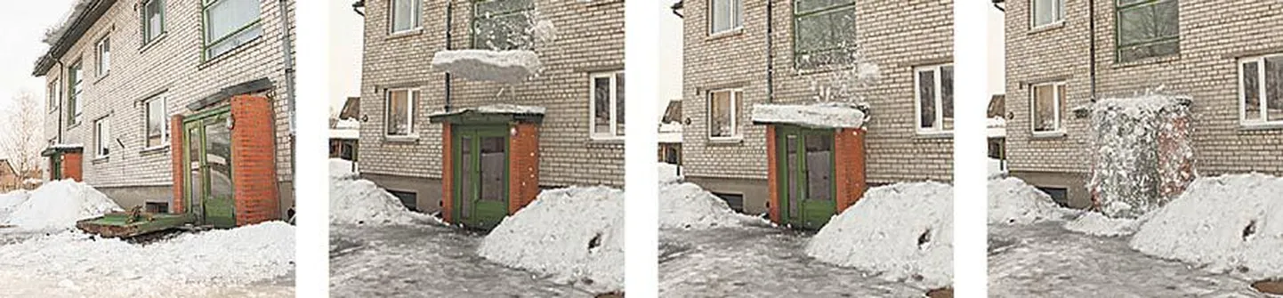 Et maja vasakpoolse trepikojaga ei juhtuks nii nagu parempoolsega (esimesel pildil), lükkas Aivar Uusküla üle räästa ulatuva lume vana västraga alla. Raske lade lõi selle sissekäigu katuse mõne sentimeetri võrra paigast, kuid päris ära seda ei rikkunud.