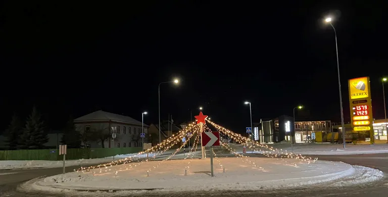 Täht hommikupimeduses.