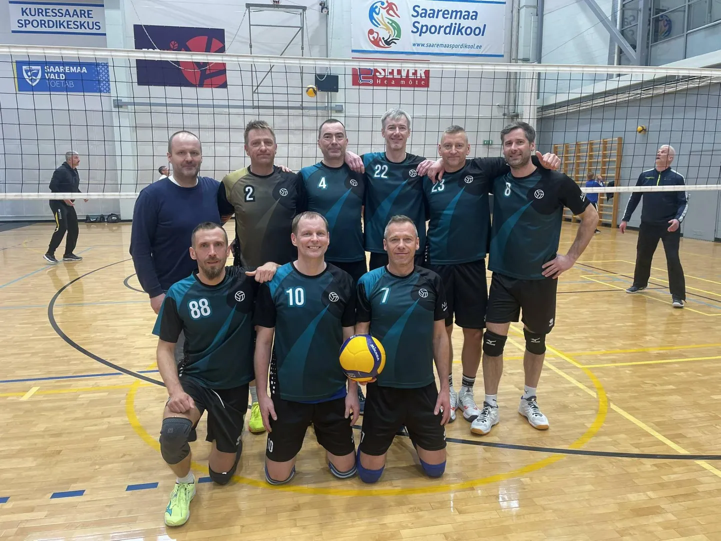 Tõrva võrgumehed Kuressaares