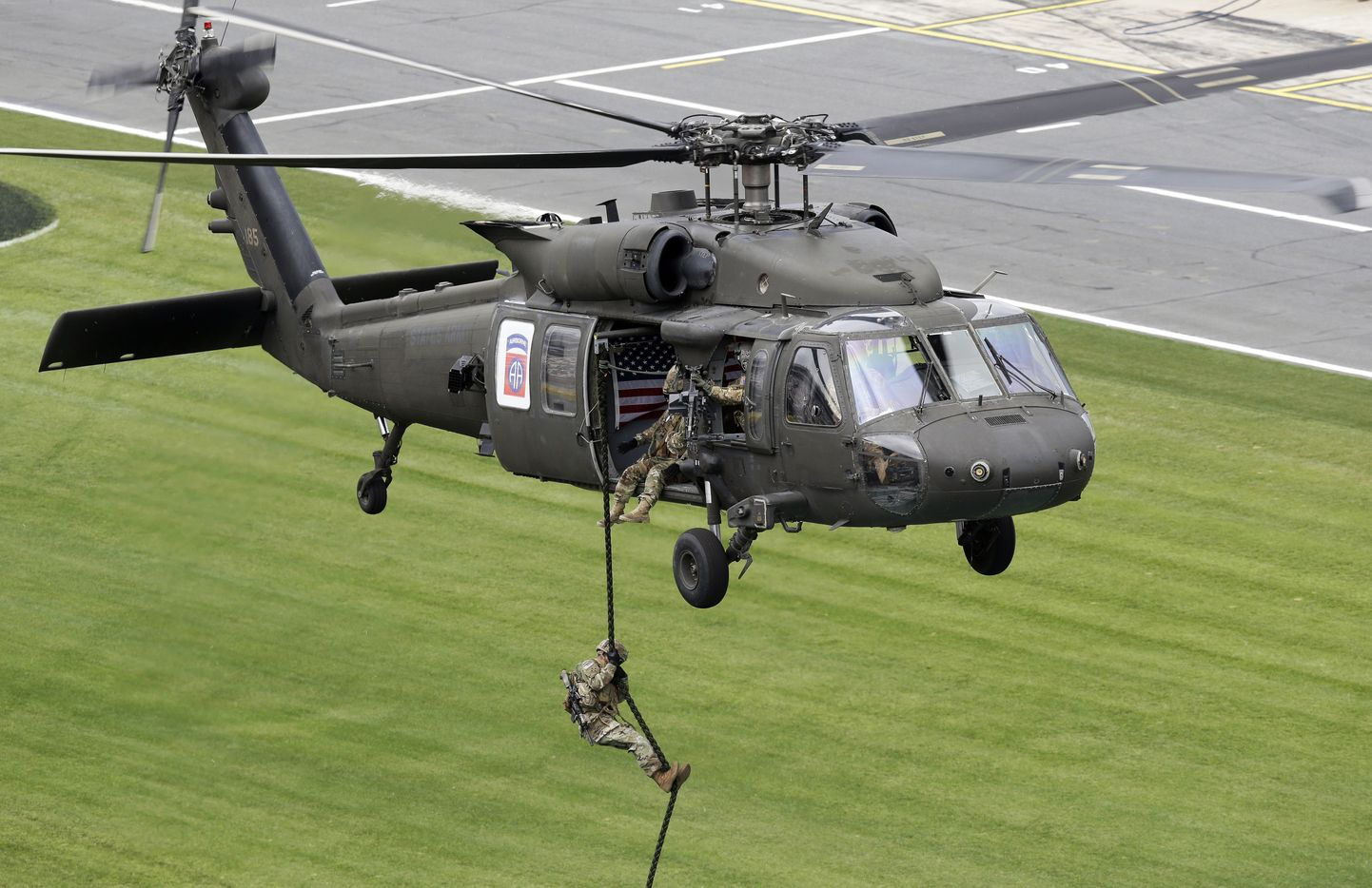 Black Hawk helikopter.