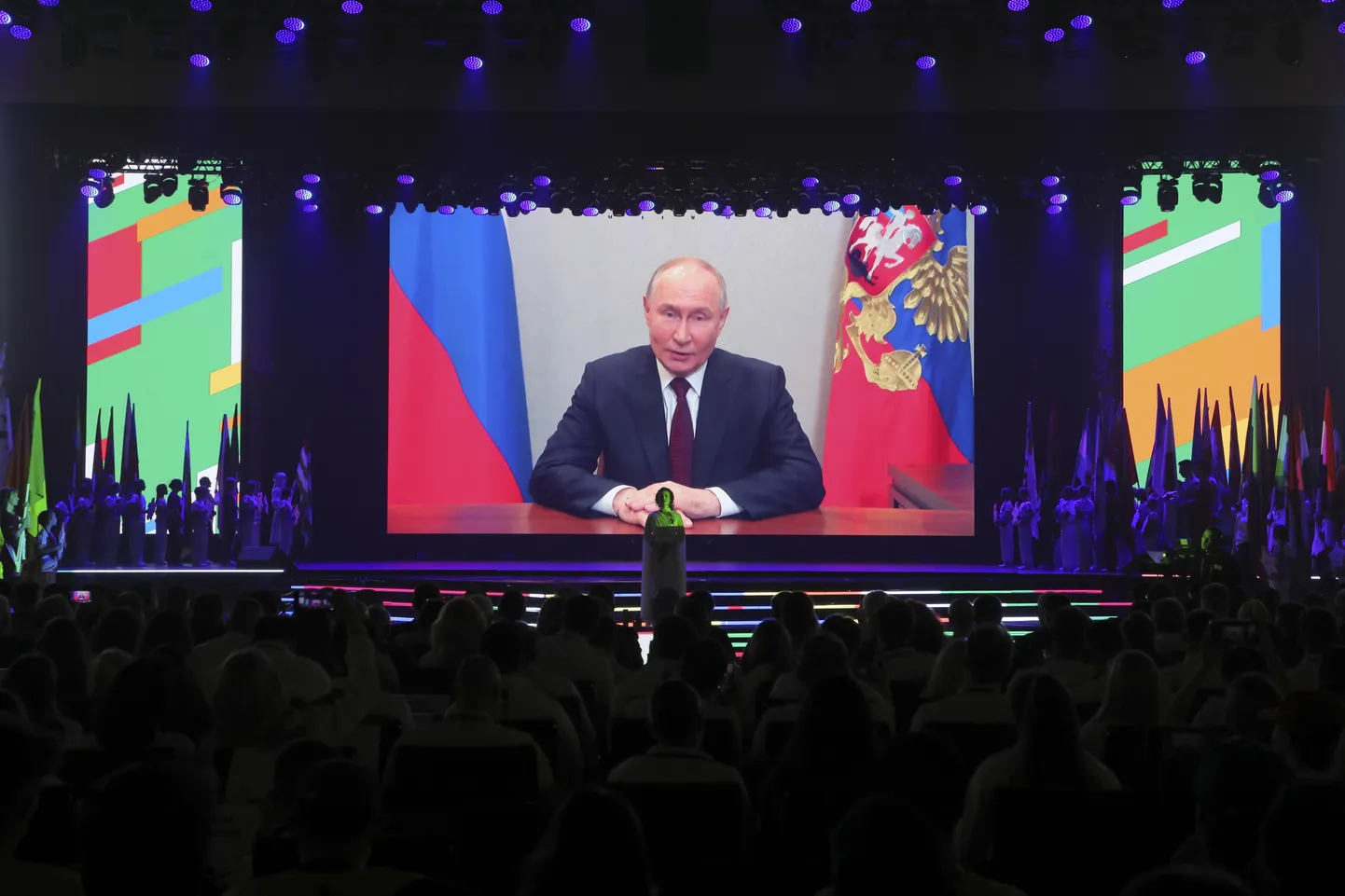 Владимир Путин выступает на открытии Игр БРИКС в Казани.