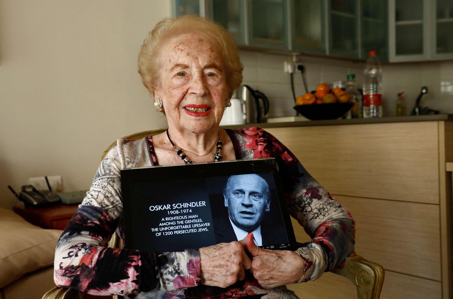 Mimi Reinhardt 23. novembril 2019 oma kodus Iisraelis Herzliyas. Austria-Ungaris sündinud naine oli teise maailmasõja ajal Saksa töösturi Oskar Schindleri sekretär, koostades Schindleri nimekirja, mille abil tööstur juute päästis