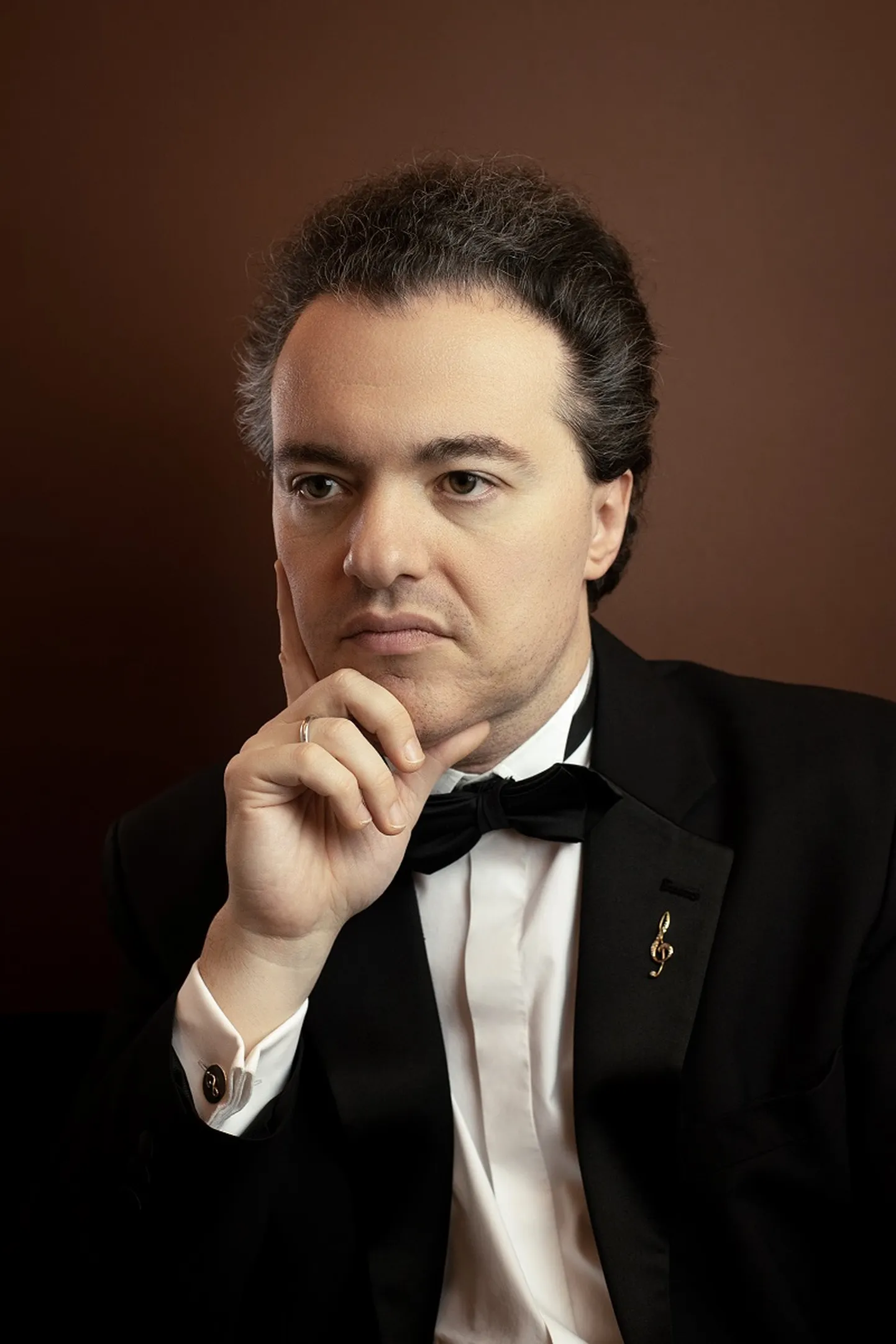 Maailmakuulus pianist Evgeny Kissin esineb 15. augustil Tallinnas.