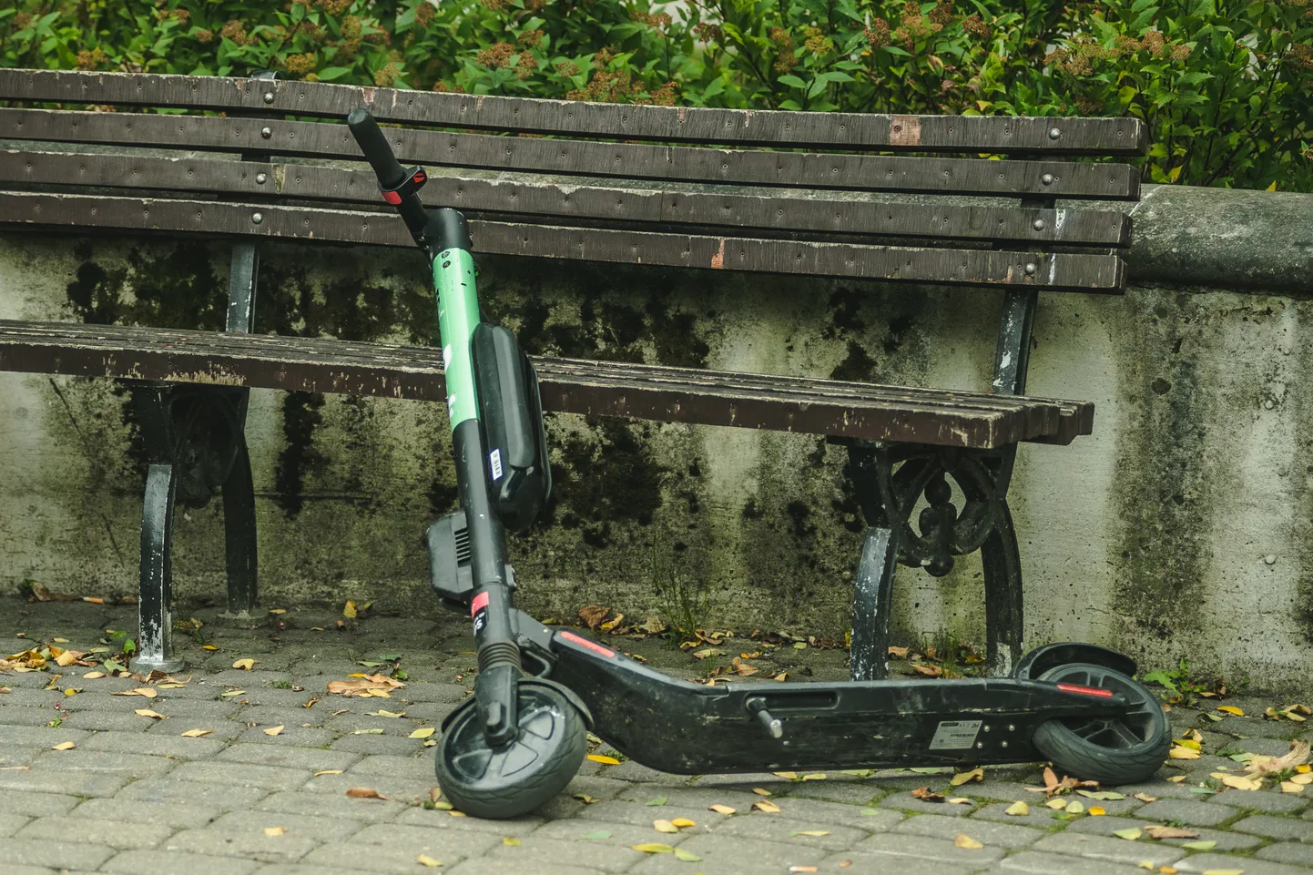 Foto: Elektriskie skrejriteņi galvaspilsētas ielās