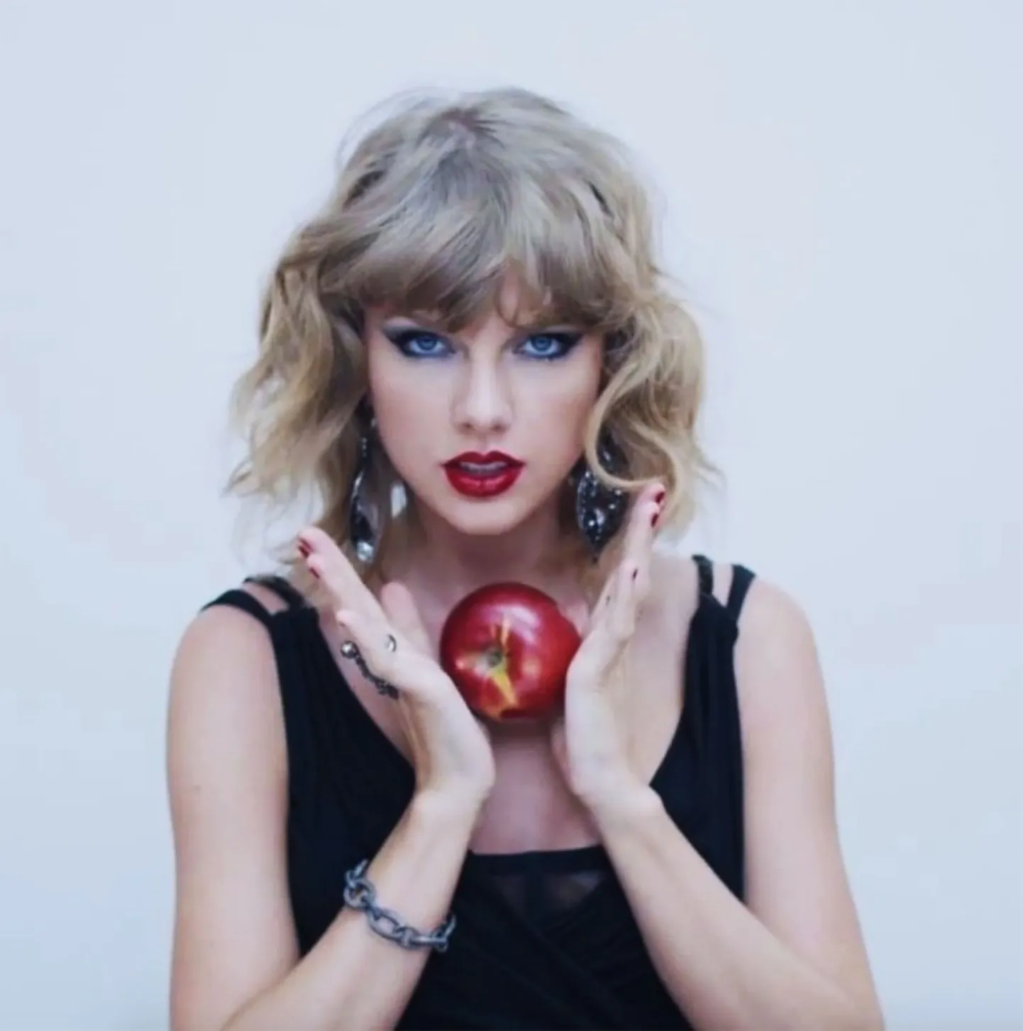 Taylor Swifti üleaedsed ei soovi naist omale naabriks.