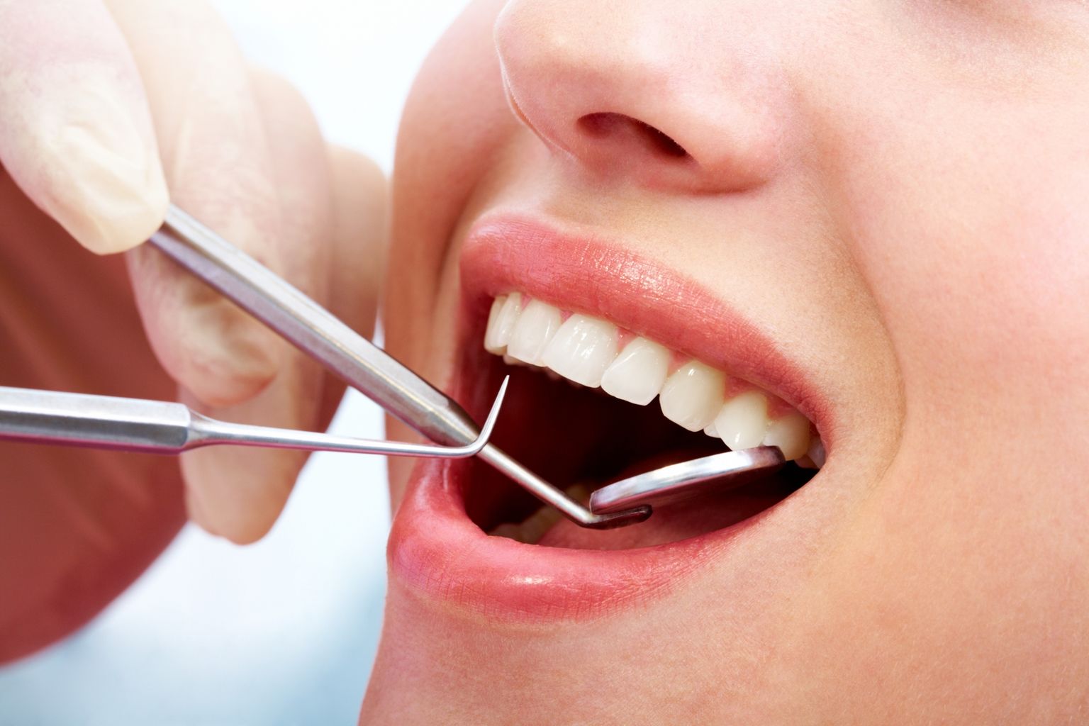 Hammaste tervise kuu selgitab hambumuse ravi olulisust.