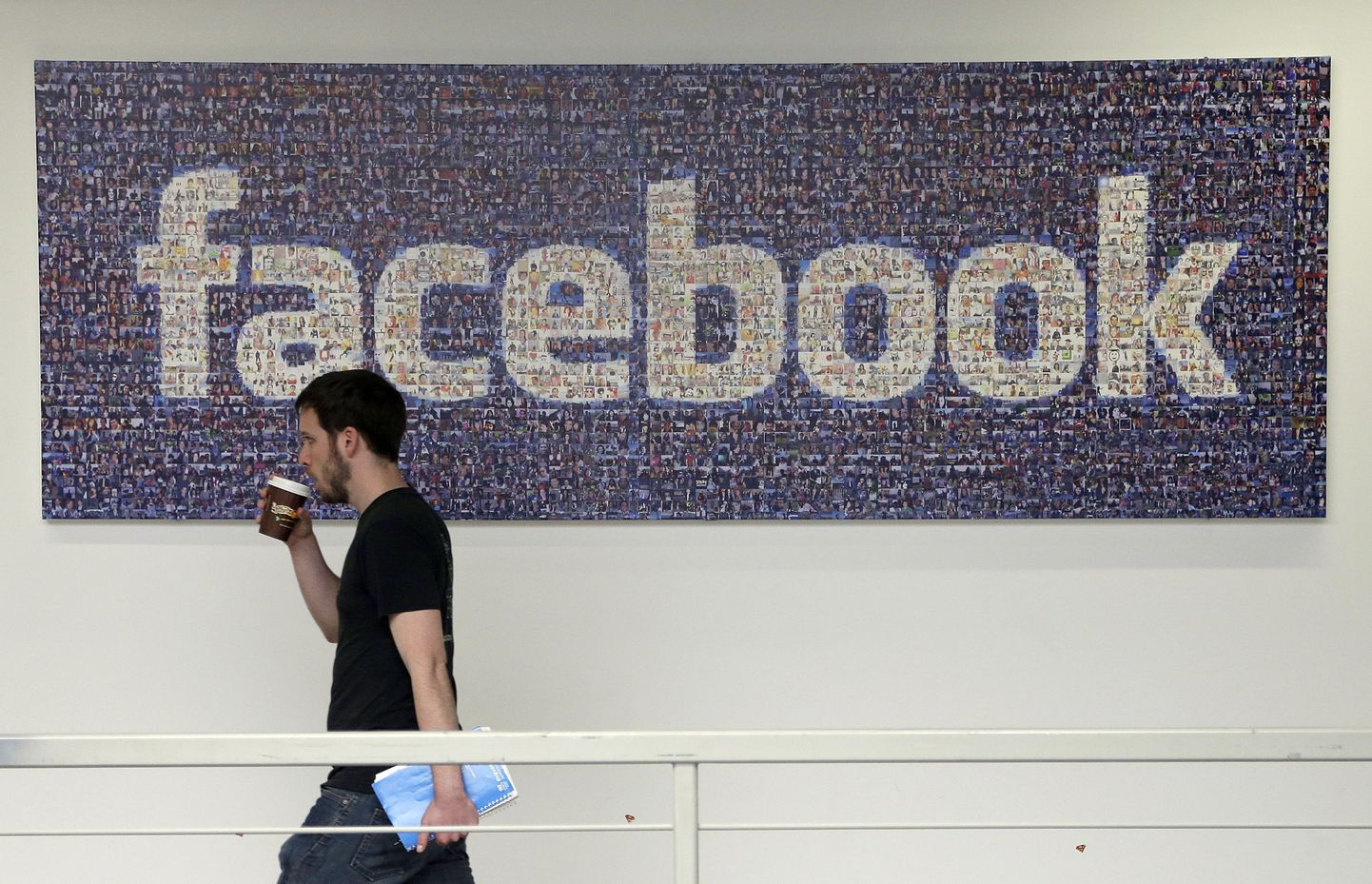 Facebooki lisatakse kuus üle 10 miljardi foto.