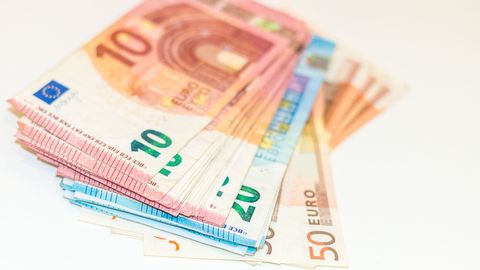 Мошенники помогли желавшей разбогатеть жительнице Эстонии расстаться с 35 000 евро