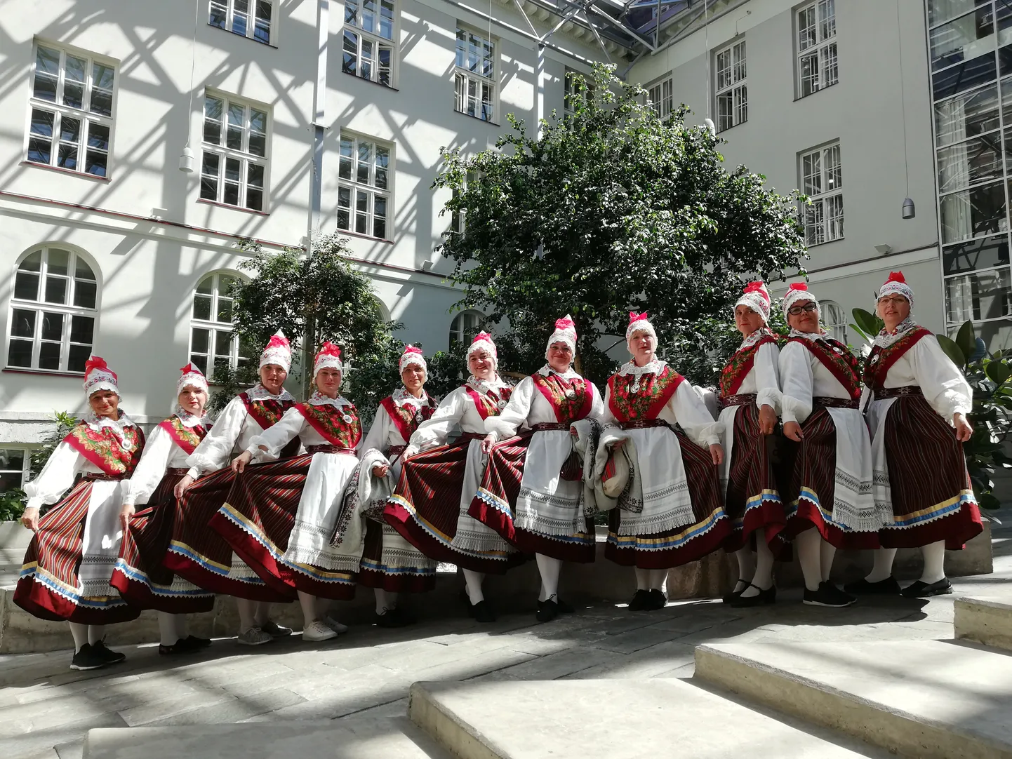Rahvatantsurühm Ülejala.