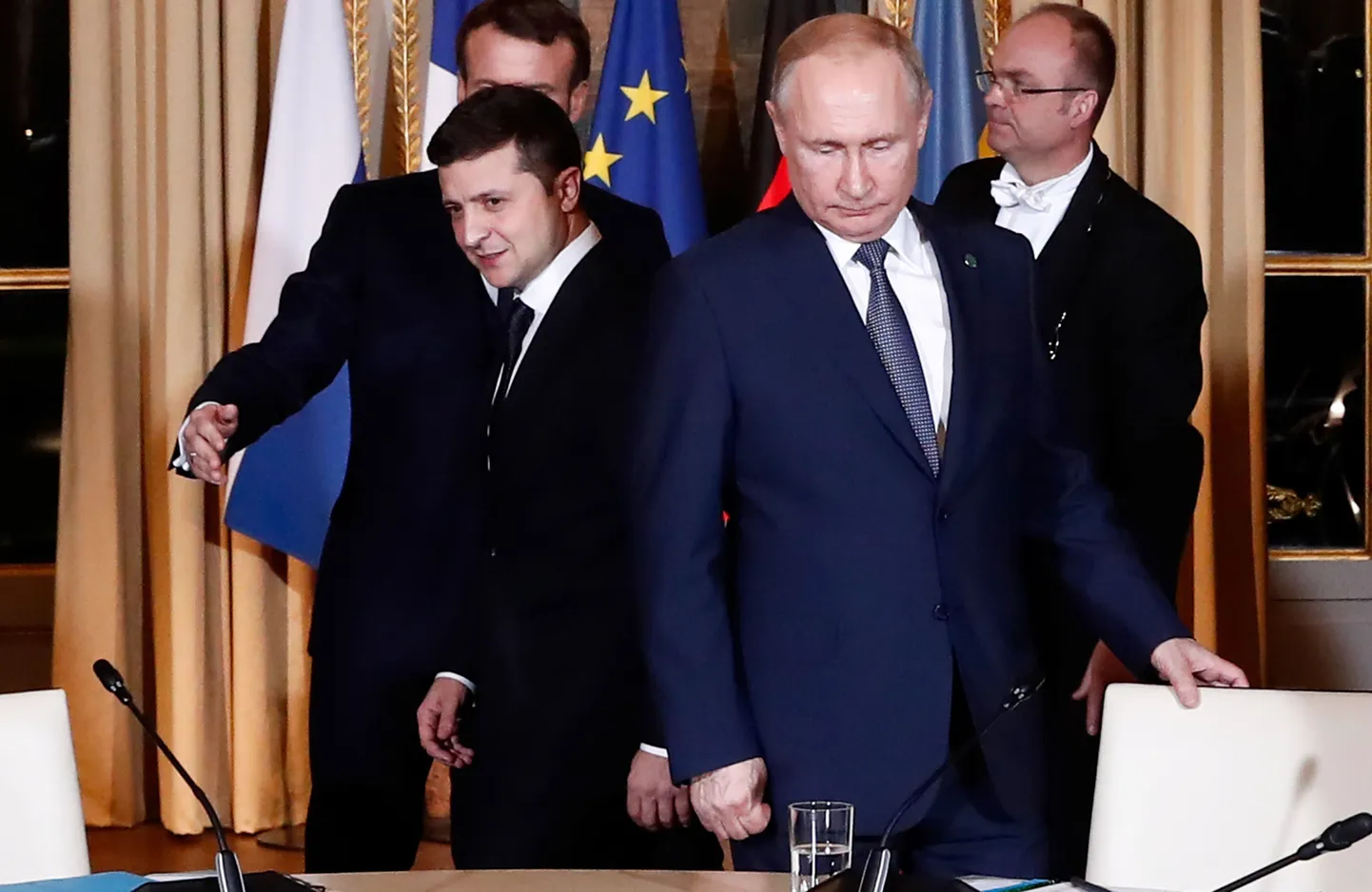 Президент Украины Владимир Зеленский и Путин на переговорах в Париже за 26 месяцев до начала полномасштабной войны, 9 декабря 2019 года, Елисейский дворец.