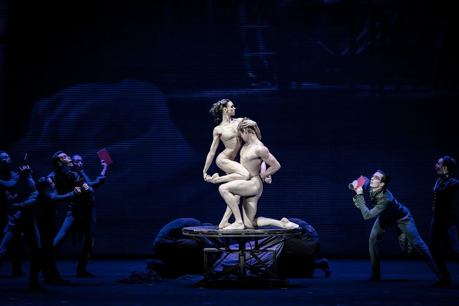 Sankt-Peterburi Riikliku akadeemilise Boris Eifmani balletiteateri lavastus «Rodään».