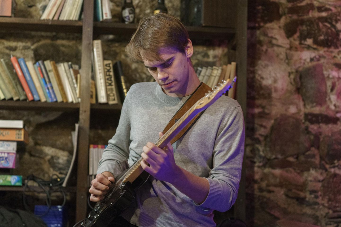 Eelmisel aastal pälvis Tiit Pauluse nimelise noore kitarrimängija preemia Jaagup Jürgel, kelle kontsert avab 19. oktoobril Viljandi kitarrifestivali.