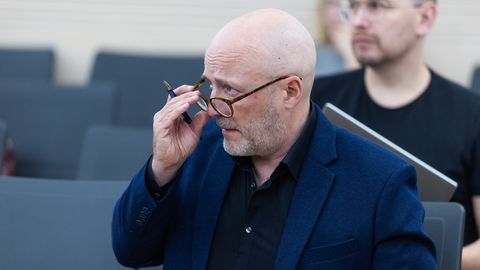 ILMAR RAAG ⟩ Et riik Slava Ukraini materjalidele ei reageerinud, sundis otsima teist lahendust. Leidsin, et ei tohi üksi otsustada