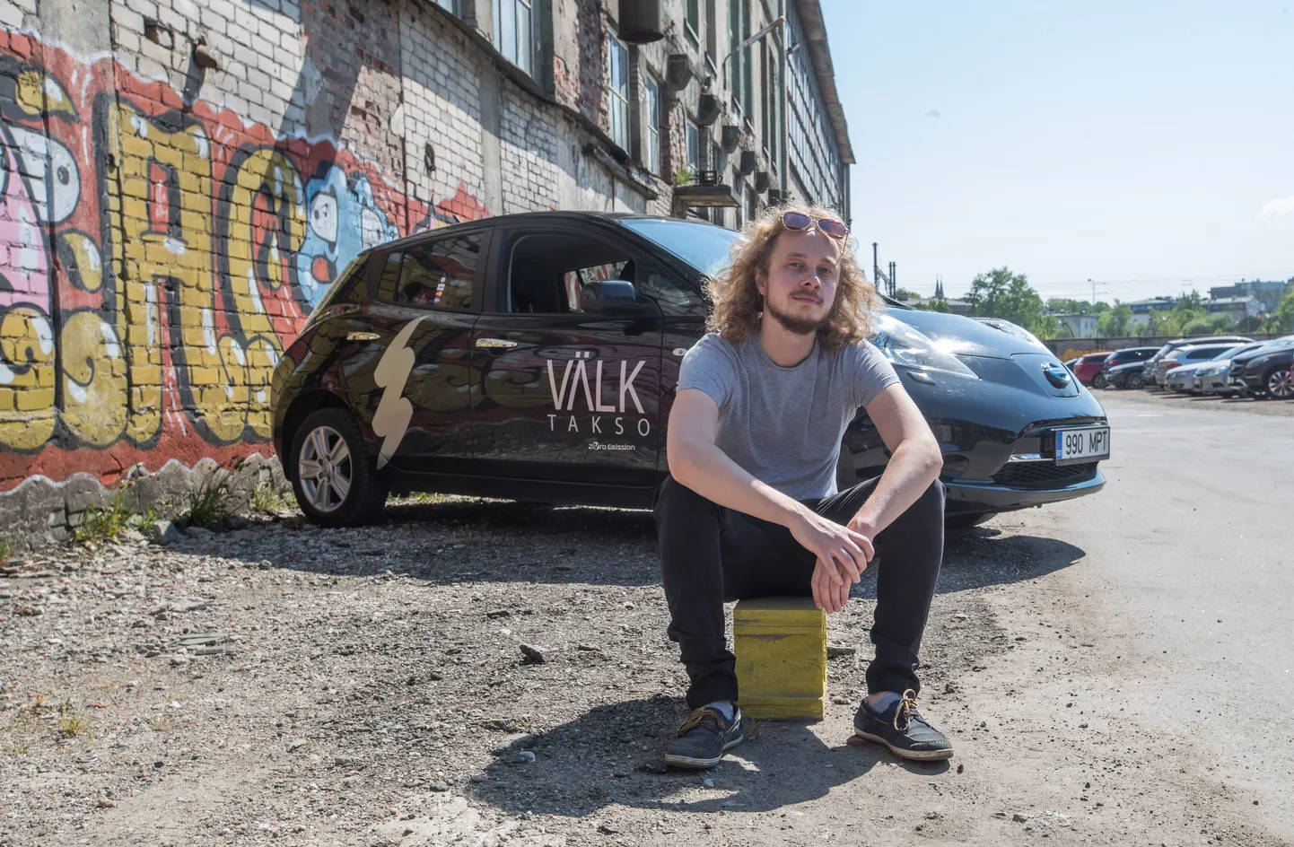 Taksofirma Välk juhataja Henrik Harak lausus, et taksoteenus sobib turvateenusega suurepäraselt kokku.