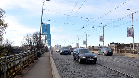 Воздушный мост в Риге готовят к перестройке