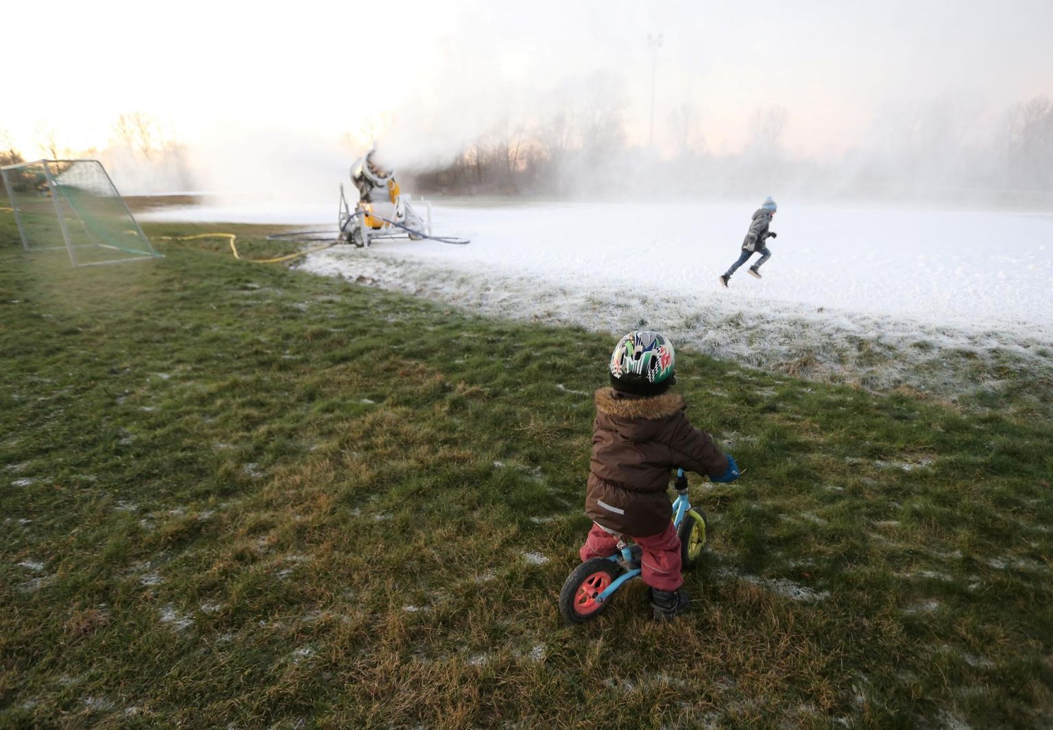Kui lumekahurid Tähtveres edasi töötavad, võib jalgratta varsti talvekorterisse panna.