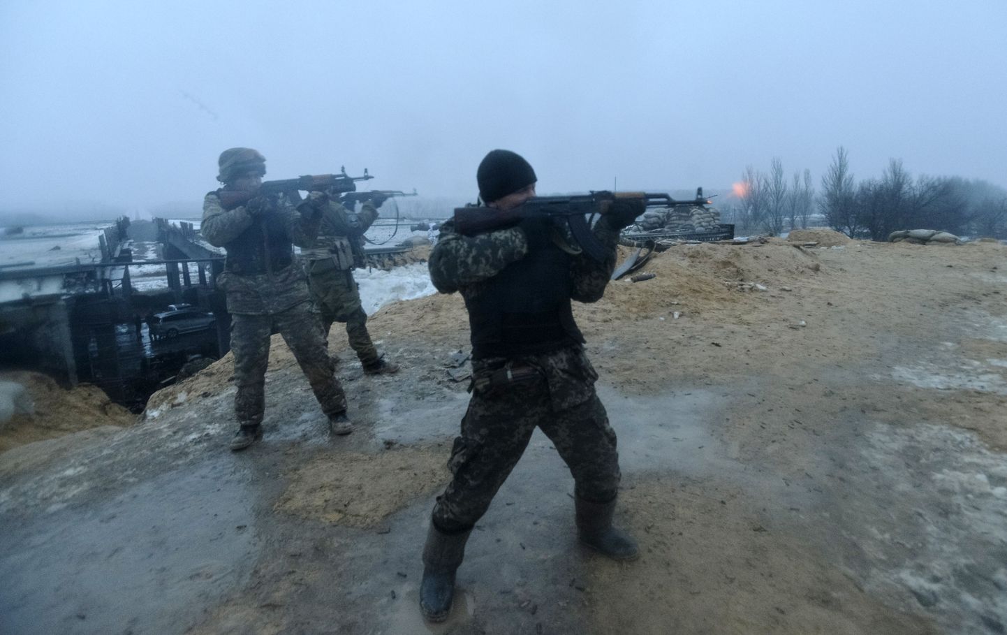Ukraina sõjaväelased möödunud nädalal Peski lähedal separatistidega võitlemas.