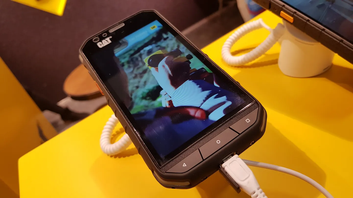 Cat mobiiltelefon
