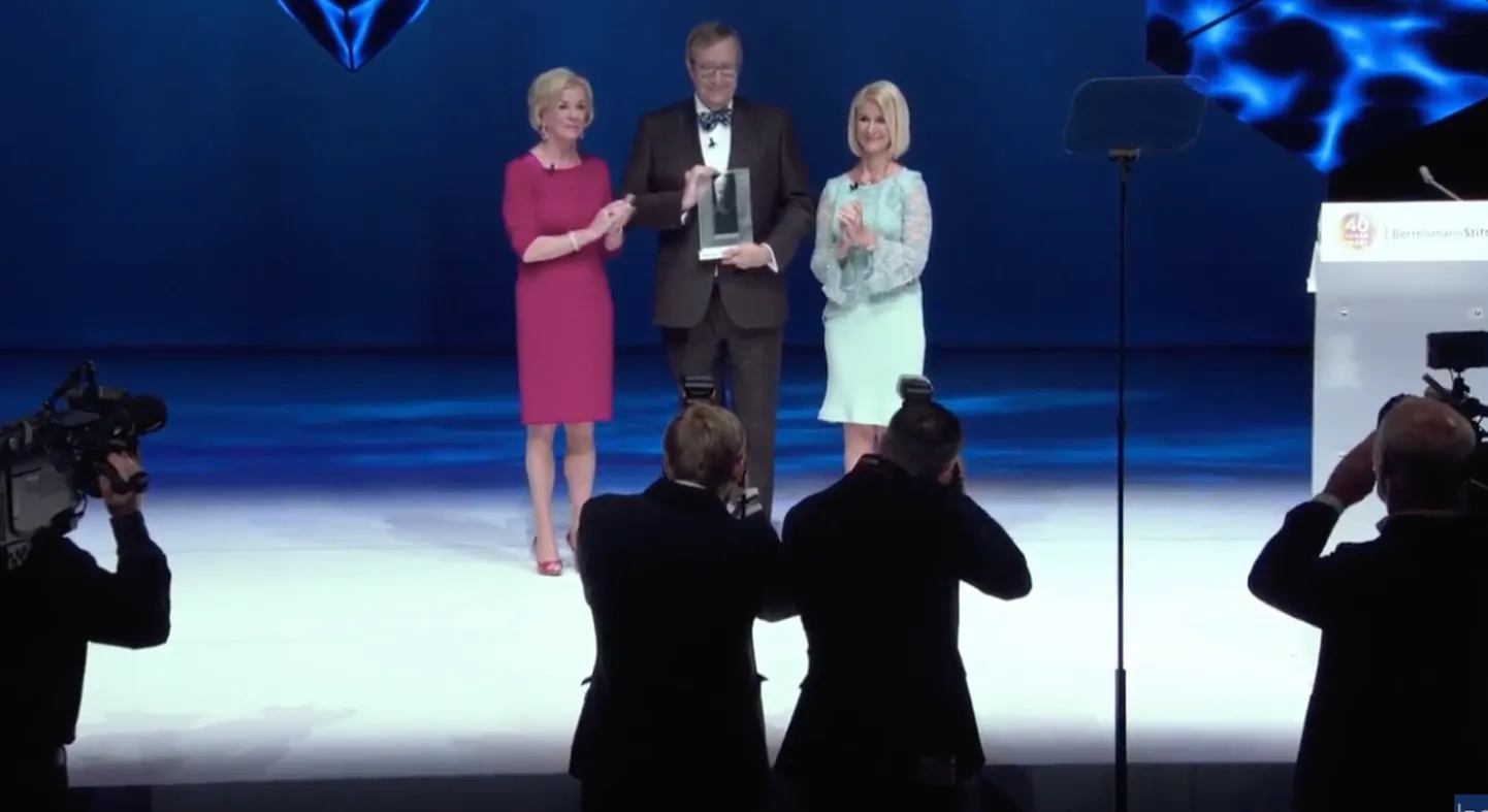 Toomas Hendrik Ilves auhinnatseremoonial.