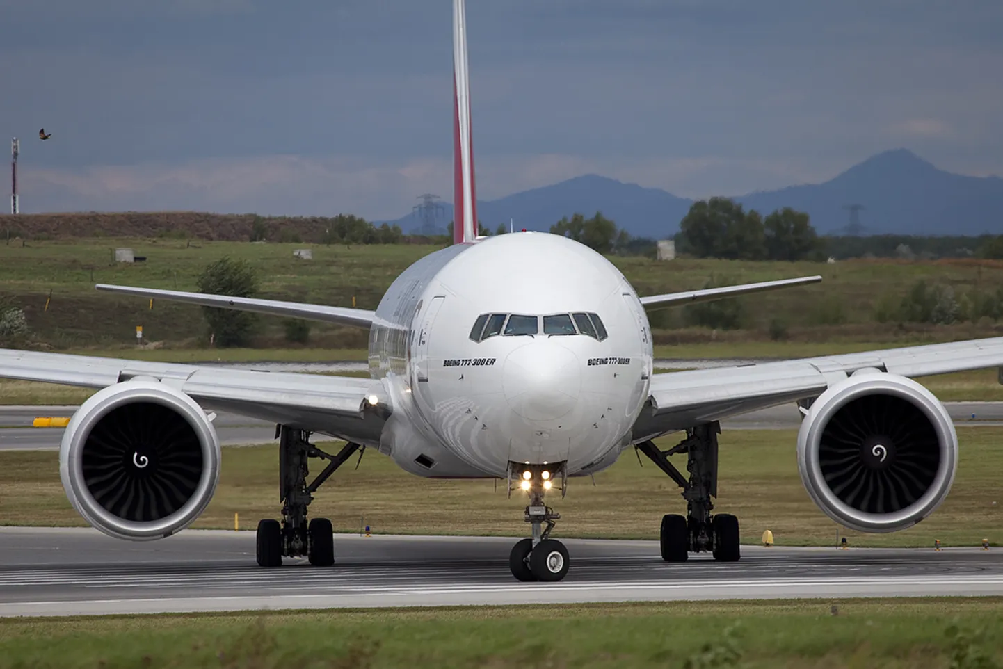 Boeing 777-300 ER (foto on illustratiivne).