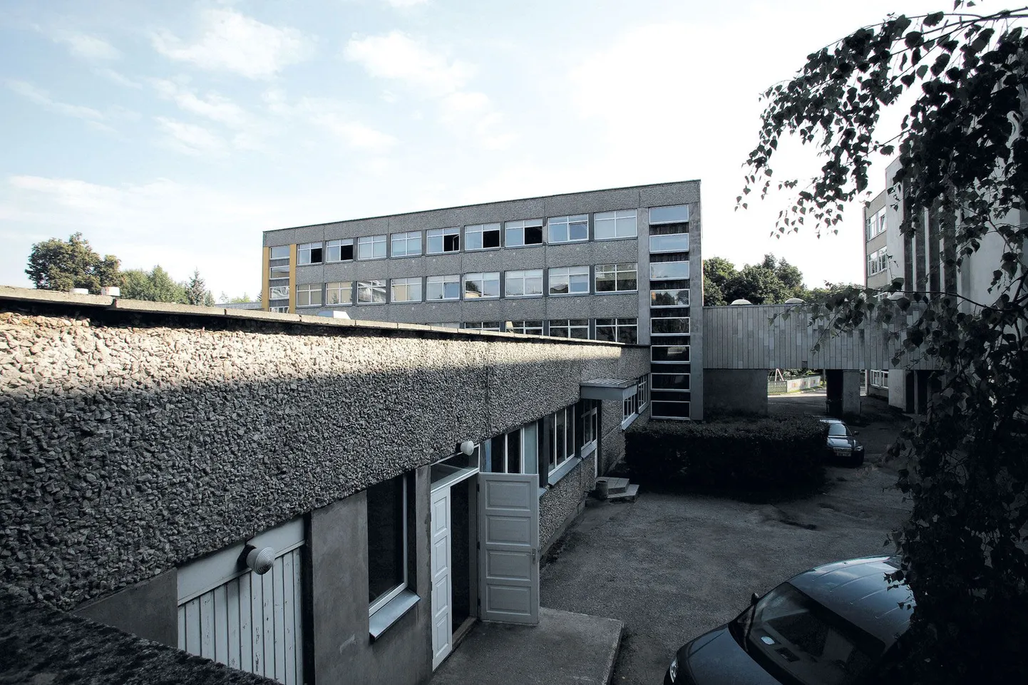 Tähe 4 auditooriumide korpuse alghind on 770 000 eurot, mis vastab 12 miljonile kroonile.