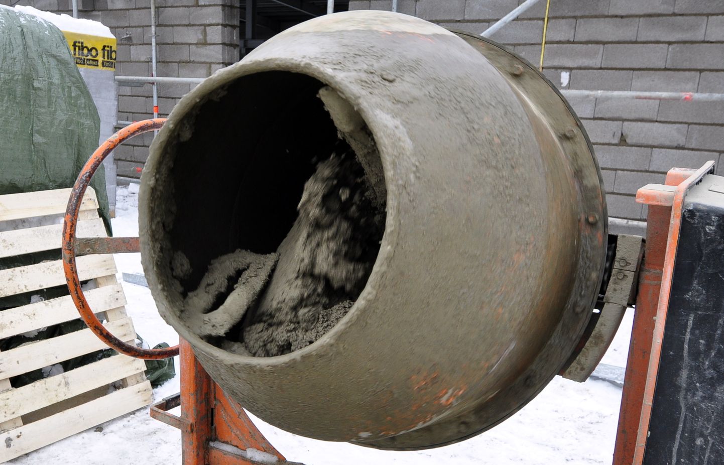 Cementa maisītājs. Ilustratīvs foto