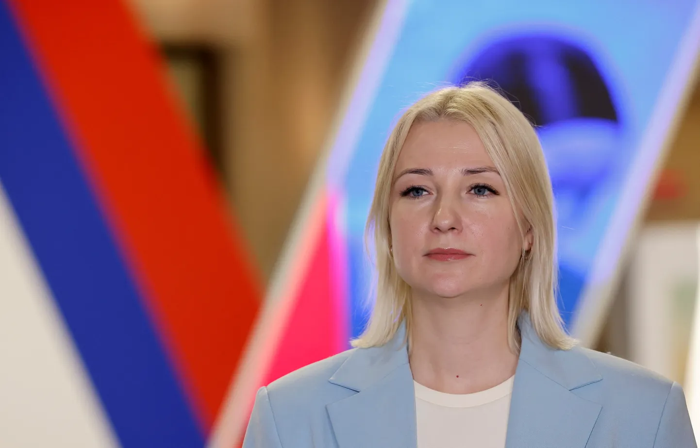 Venemaa kommunaalpoliitik ja ajakirjanik Jekaterina Duntsova, kes üritas kandideerida Vene riigipea Vladimir Putini vastu riigi presidendiks.
