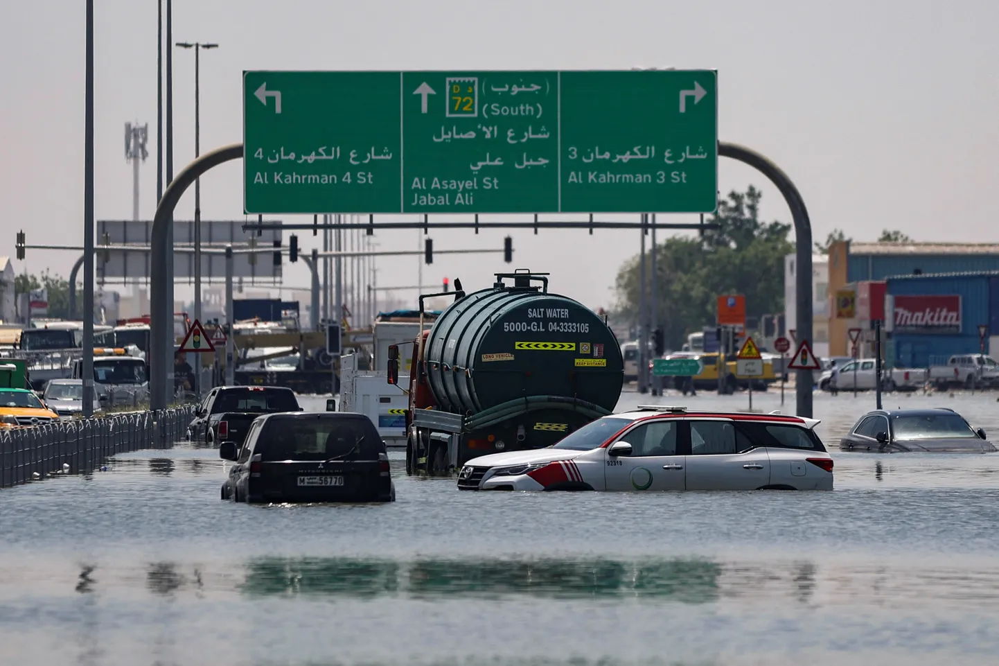 Paduvihmast tingitud üleujutus Araabia Ühendemiraatides Dubais. Foto on tehtud 19. aprillil 2024