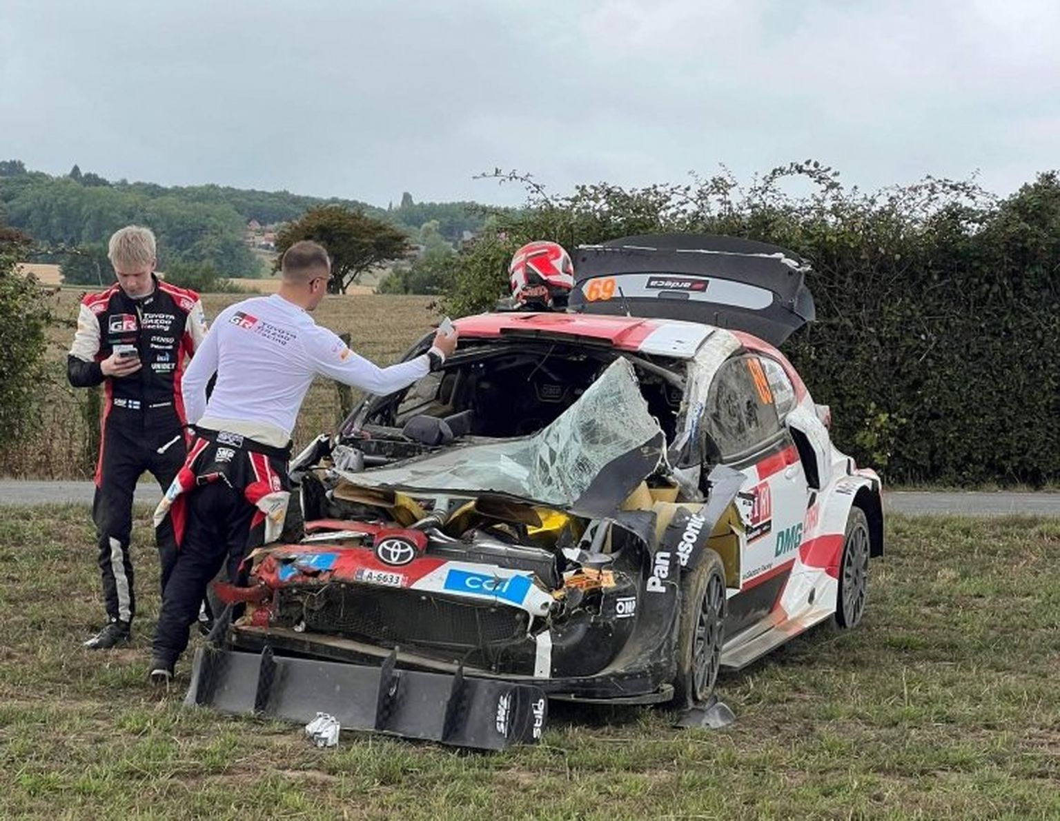 Kalle Rovanperä auto pärast karmi õnnetust Belgia rallil.