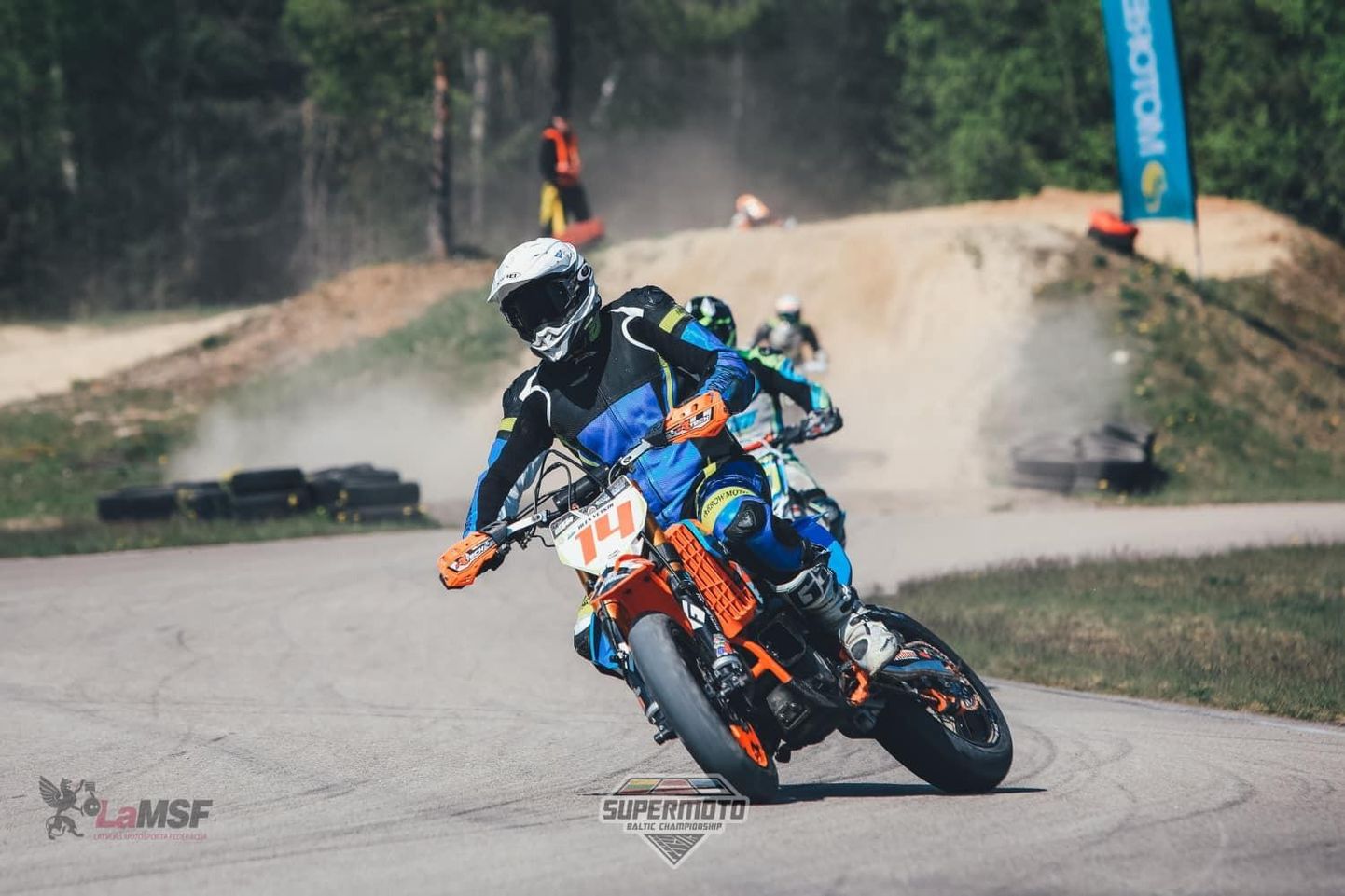 Pärnu motoklubi sportlane Alex Vetkin kihutas Madona rajal Pitbike Openi klassis kaks korda esimesena finišisse.