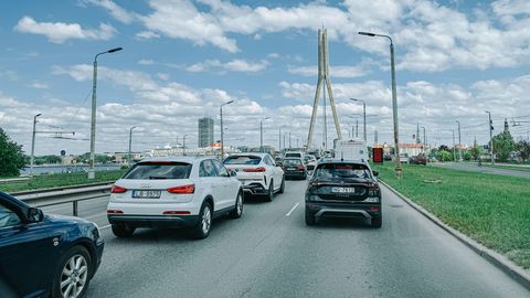 Kõiki Läti autoomanikke puudutava andmeröövi järel kogub hoogu kahjunõuete esitamine