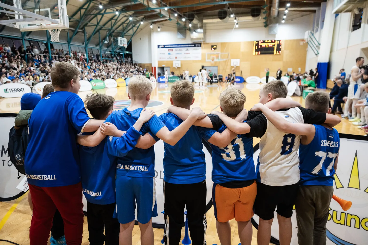 Keila Tervisekeskuse saal suudeti mängudeks kahe võistkonna vahel ära jagada. Treeninguaegadega on linnas kehvem seis.