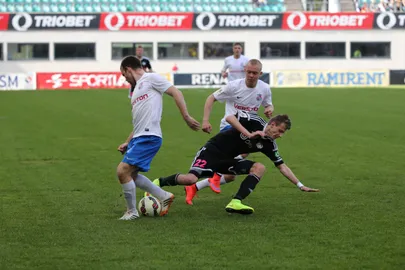 Paide võitles karikafinaalis soosiku Kalju vastu südilt. FOTO: