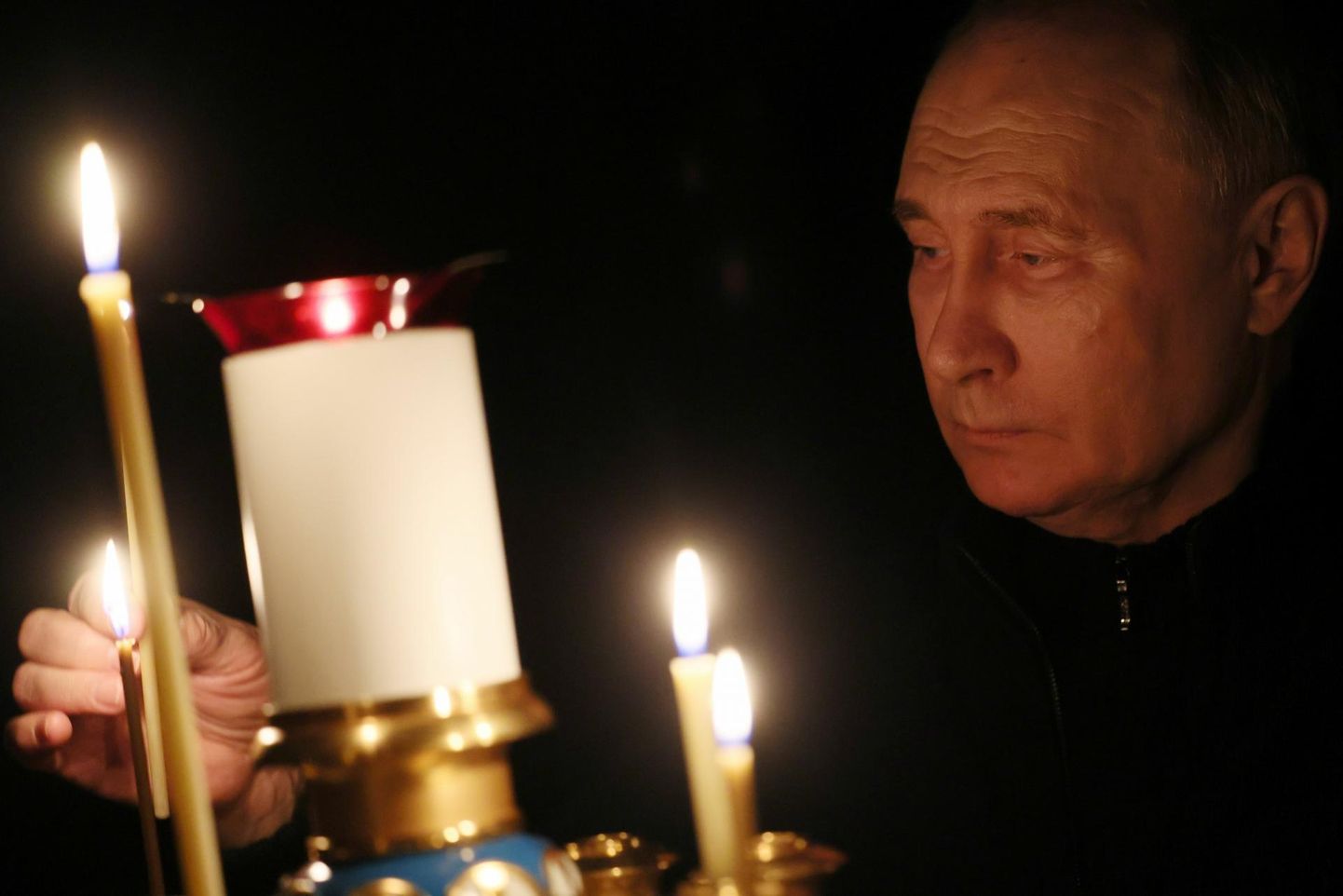 Venemaa režiimi juht Vladimir Putin terrorirünnaku ohvrite mälestusüritusel.