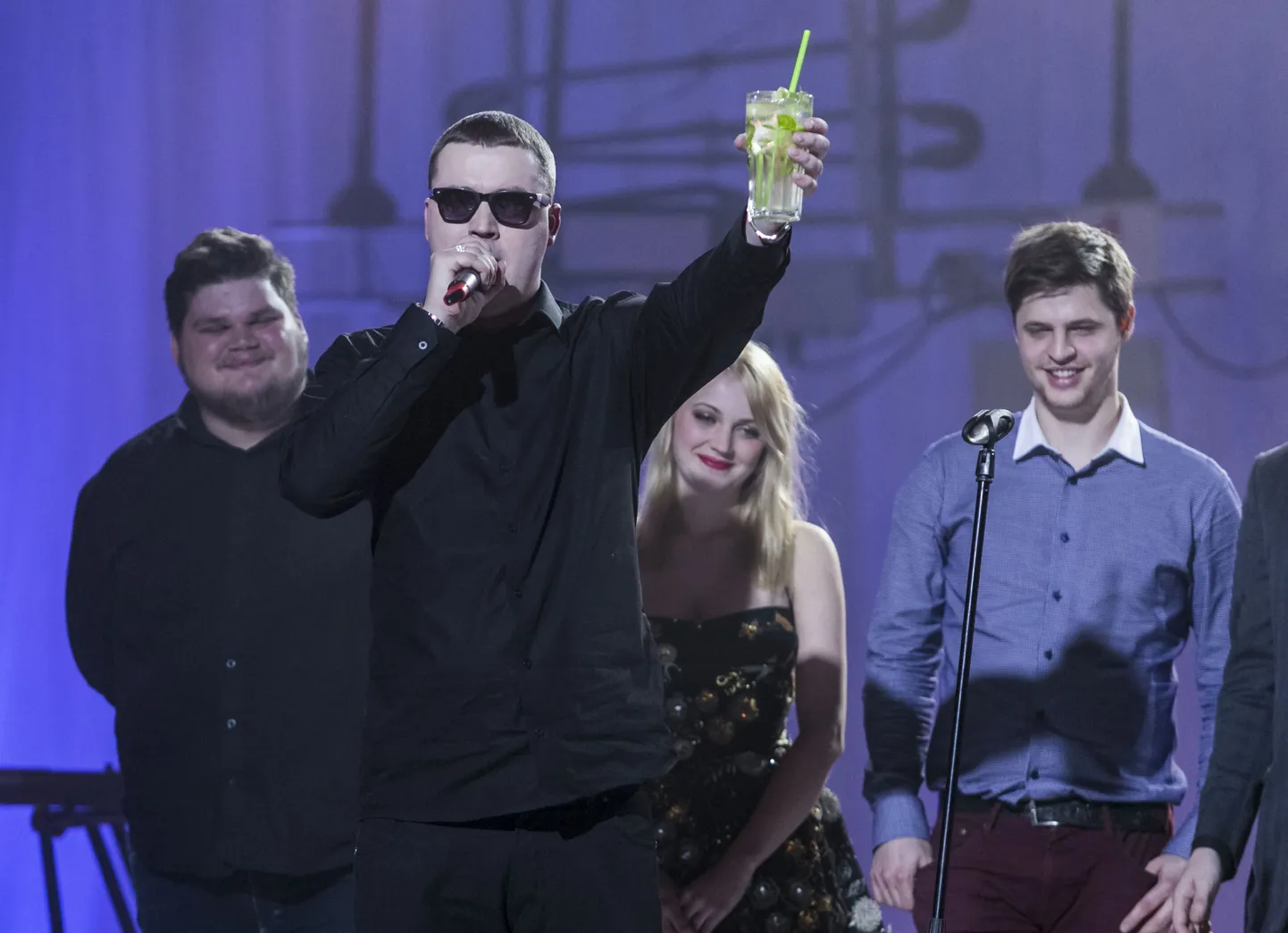 R2 Aastahitt 2013, Põhja-Tallinn ja Jaanus Saks esiplaanil