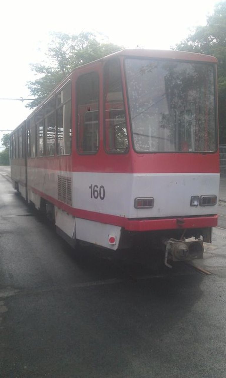 Трамвай Tatra KT4.