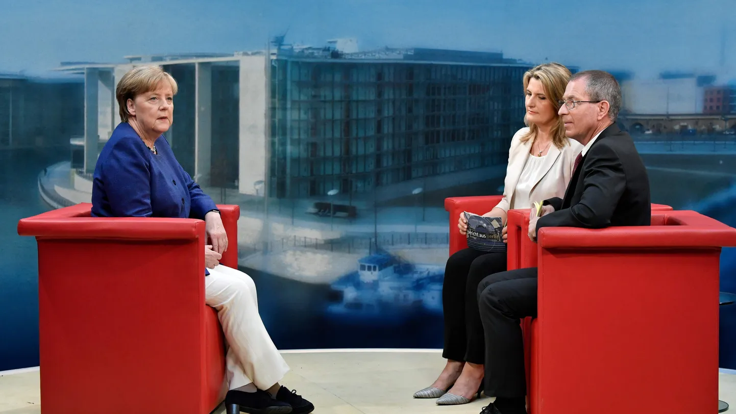 Angela Merkel telekanali ARD usutluses.