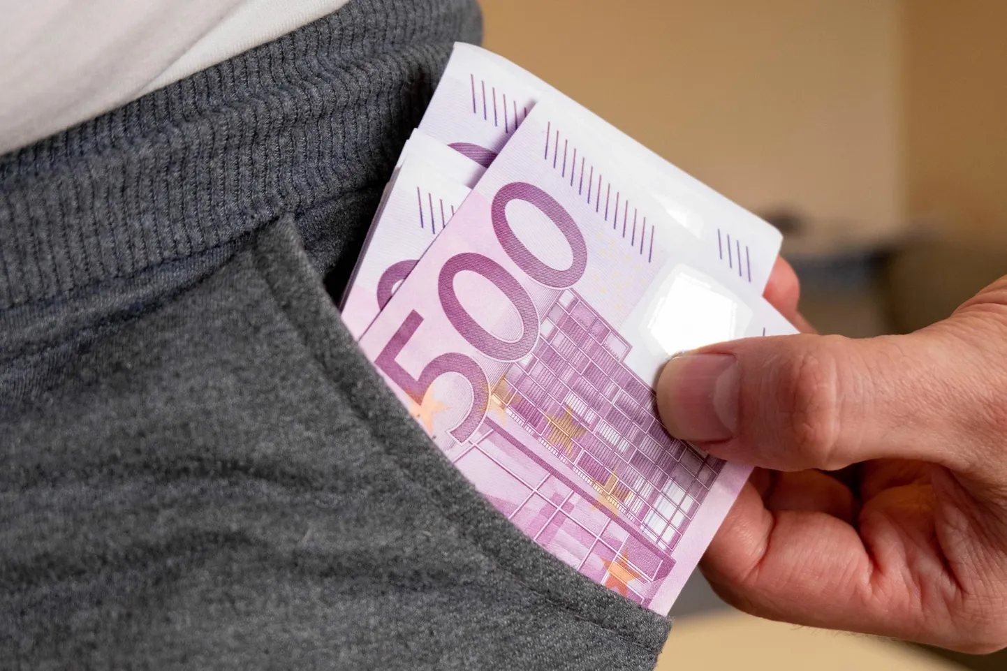 Varga saagiks langes üle 900 euro.