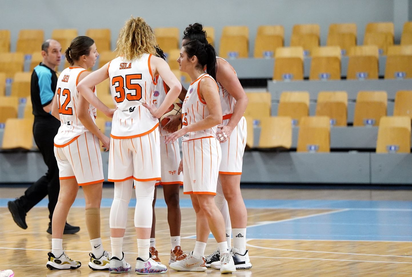 FIBA Eirokausa spēl basketbolā sievietēm starp "TTT Rīga" un Turcijas "Melikgazi Kayseri" komandām "Rimi" Olimpiskajā centrā.