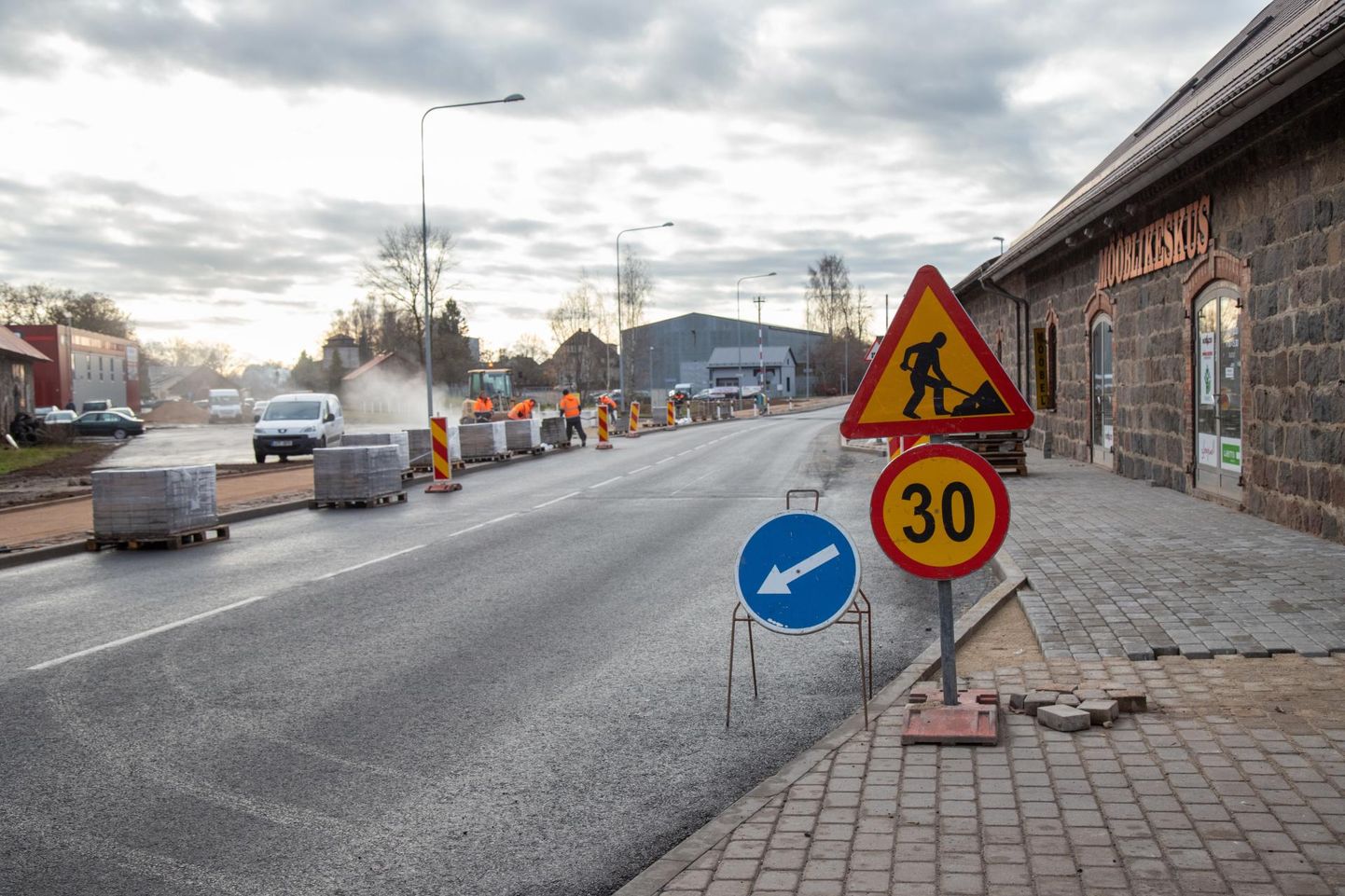 Värskelt remonditud Pärnu maantee avati sel nädalal liikluseks.