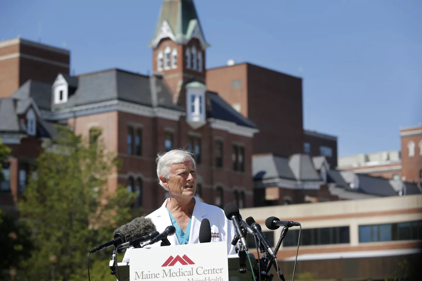 Dr. William D'Angelo, ekspresident George H. W. Bushi raviarst.