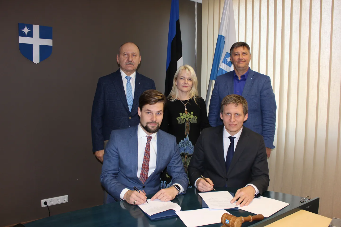 Harku vallavalitsuse koalitsioonileppe sõlmimine.