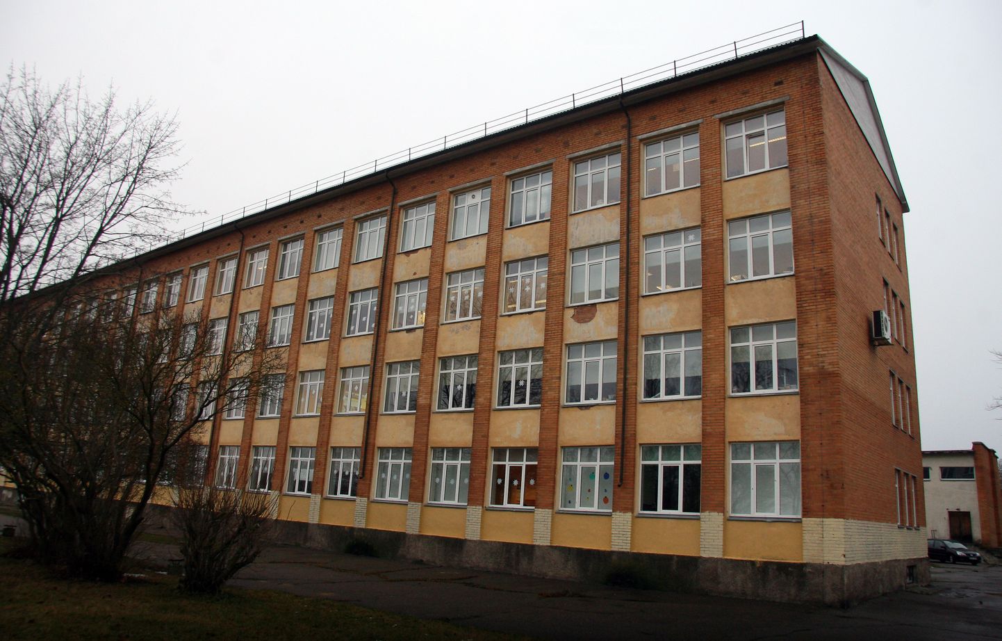 Ярвеская школа города Кохтла-Ярве.