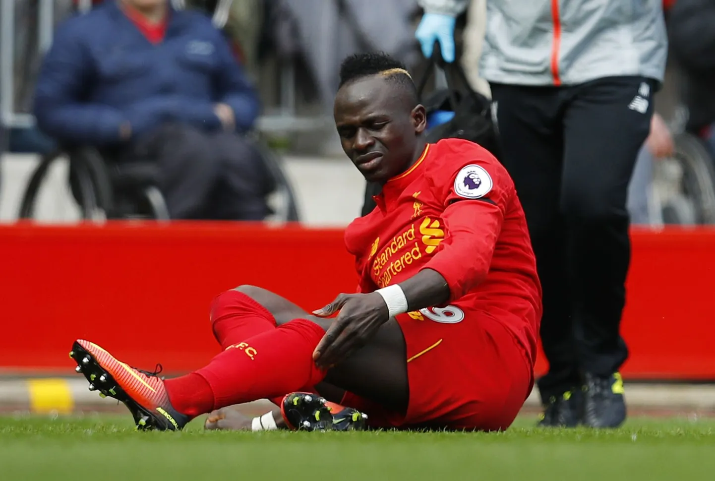 Sadio Mane sai vigastada laupäeval toimunud kohtumises Evertoni vastu.