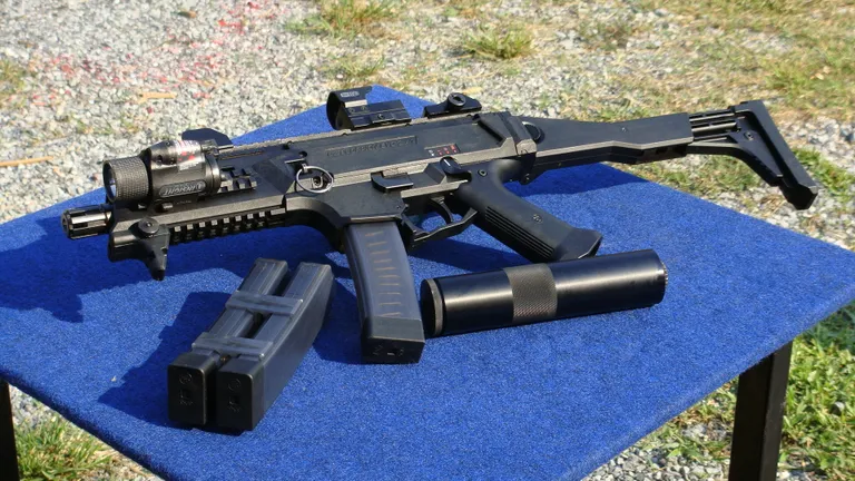 Tšehhi relvatootja Česká zbrojovka Uherský Brodi püstolkuulipilduja CZ Scorpion Evo 3, mille Soome politsei võtab kasutusele praeguse MP5 asemel.